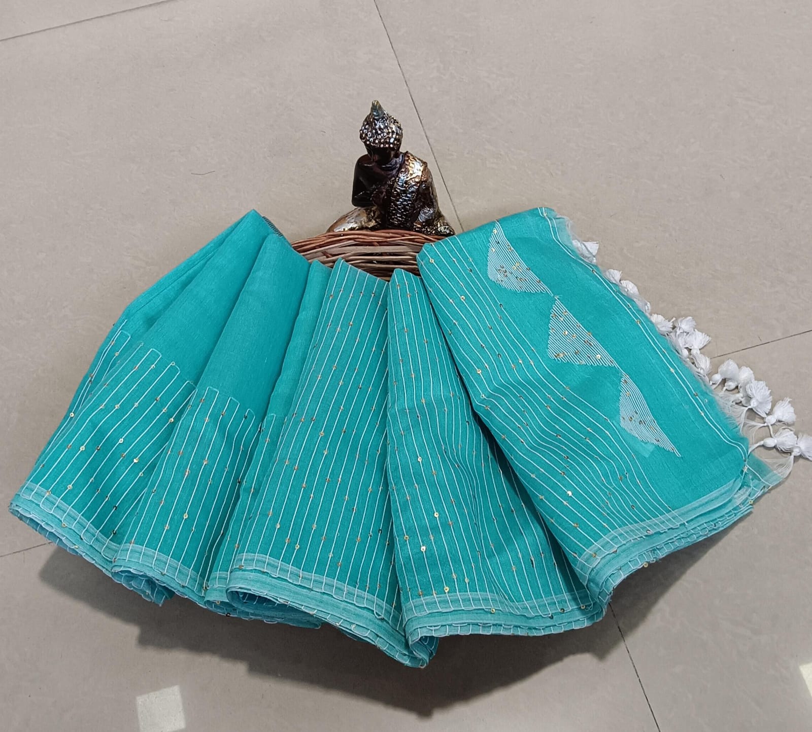MULTICOLOR HANDLOOM SARees